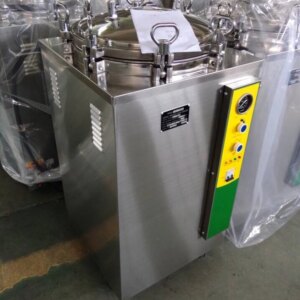 Alternative view of Autoclave Vertical TRS-100L